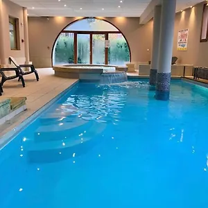 Le Rioumajou 2 - Grand T4 - Piscine - Centre St Lary Appartement